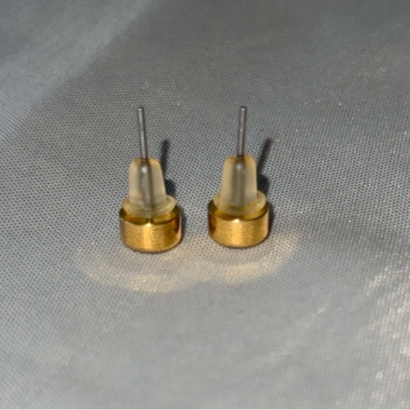 Elegant Bezel Setting CZ Gold Stud Earrings Tiny - Picture 4 of 8